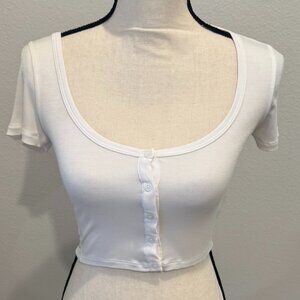 Aritizia Brand new! Sunday Best Button Up Crop Top